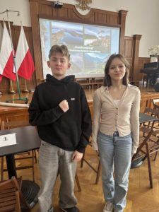 Powiatowy konkurs geograficzny „ZNASZLI SWÓJ KRAJ” w I LO