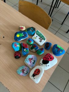 „Przyroda zamknięta w kamieniu” – twórcza lekcja przyrody -projekt edukacyjny.