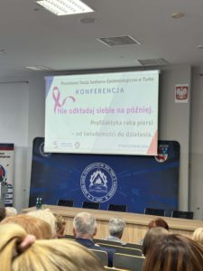 „Nie odkładaj siebie na później” – konferencja poświęcona profilaktyce raka piersi